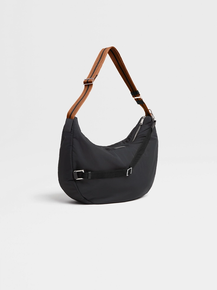Borsone in nylon nero Borsone in nylon nero