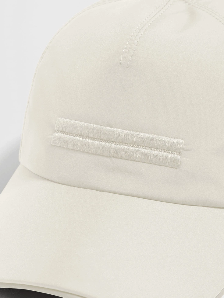 Cappellino da baseball in tessuto tecnico bianco