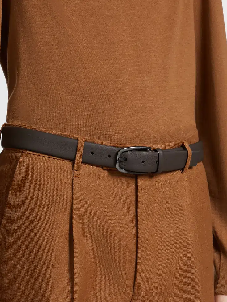 Cintura in pelle marrone scuro Cintura in pelle marrone scuro