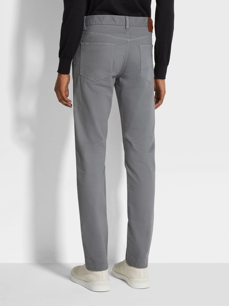 Jeans Roccia in cotone elasticizzato grigio chiaro Jeans Roccia in cotone elasticizzato grigio chiaro