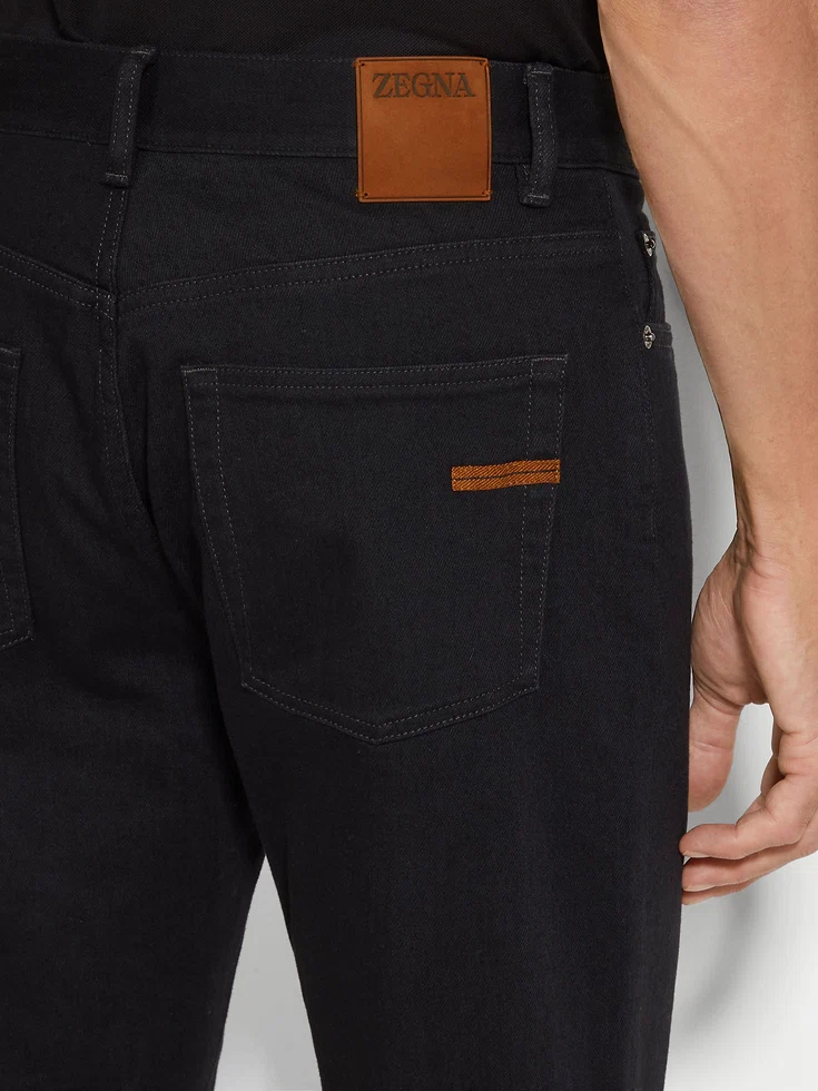 Jeans Roccia in cotone elasticizzato nero lavato con risciacquo