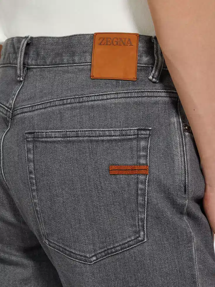 Jeans Roccia in cotone elasticizzato stone-washed grigio