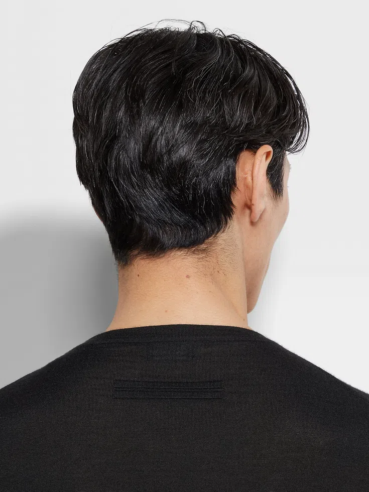 Maglia girocollo in Cashseta nera
