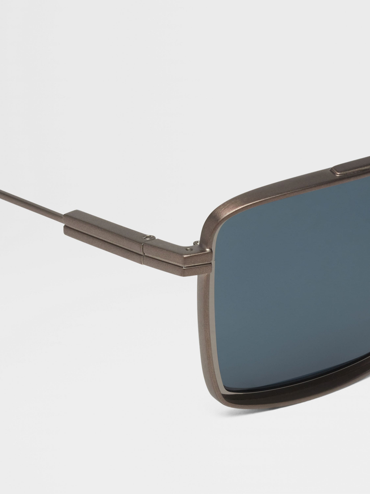 Occhiali da sole in metallo anilina bronzo scuro