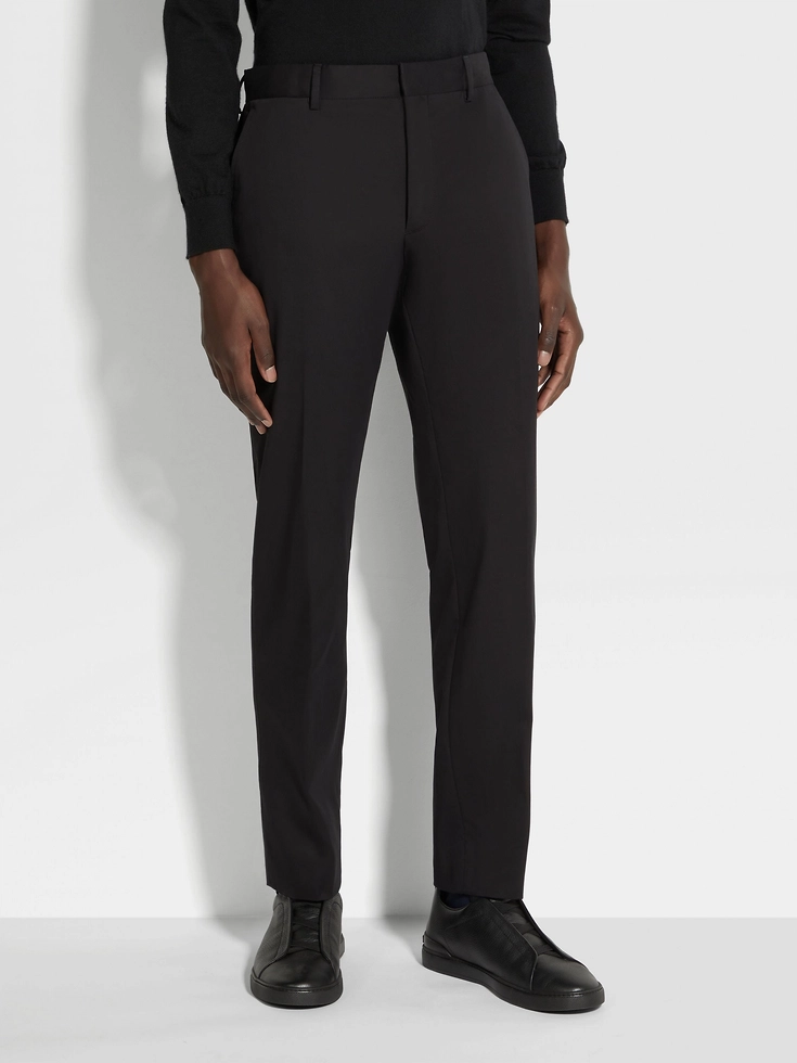Pantaloni in cotone elasticizzato nero Pantaloni in cotone elasticizzato nero