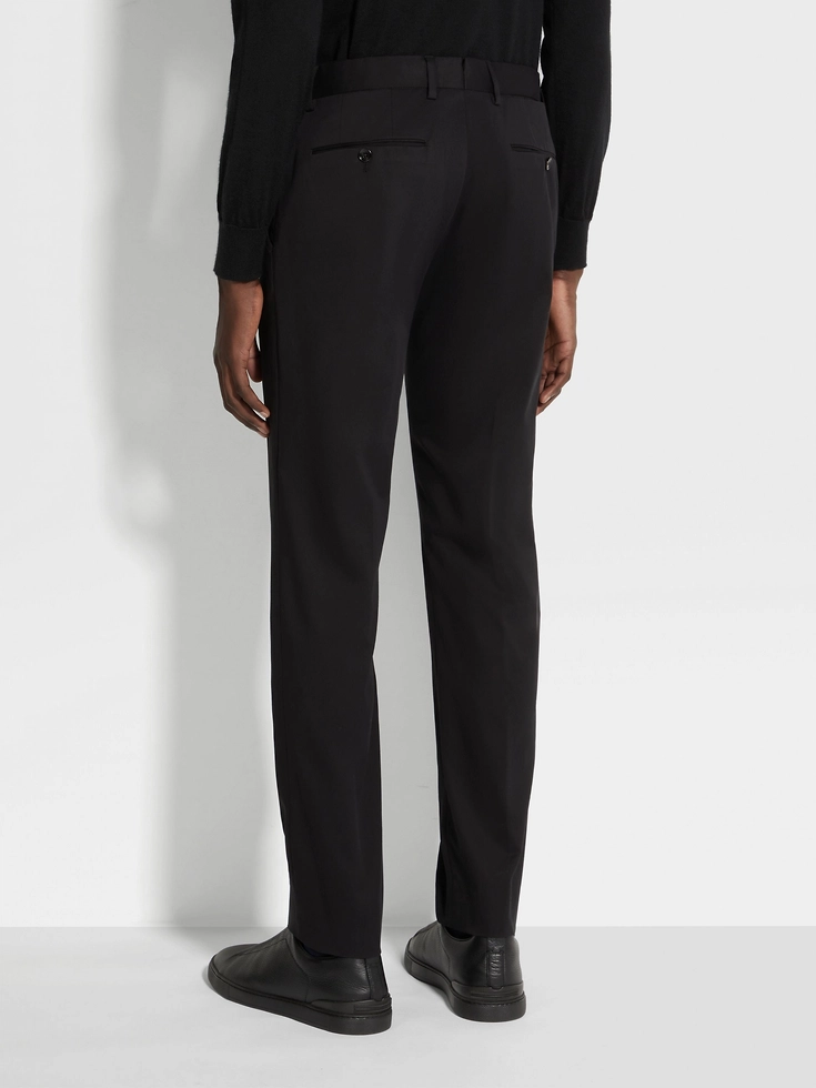 Pantaloni in cotone elasticizzato nero Pantaloni in cotone elasticizzato nero