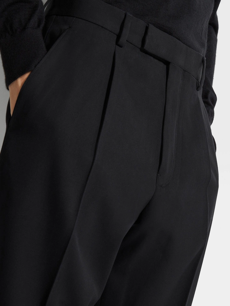 Pantaloni neri in cotone e lana