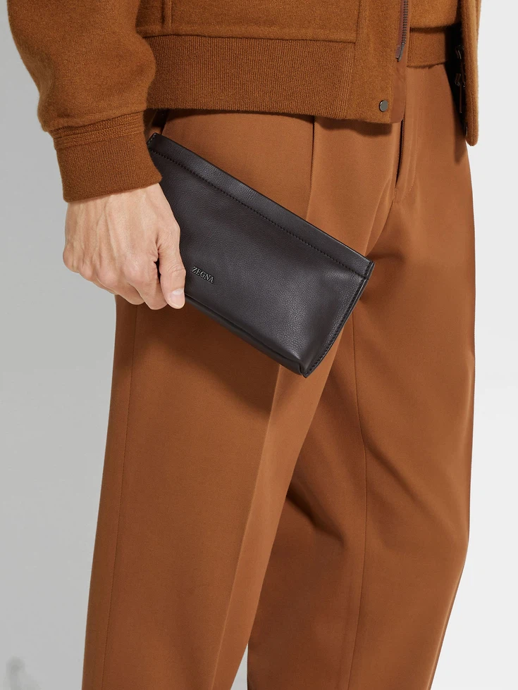 Pochette SECONDSKIN marrone scuro Pochette SECONDSKIN marrone scuro