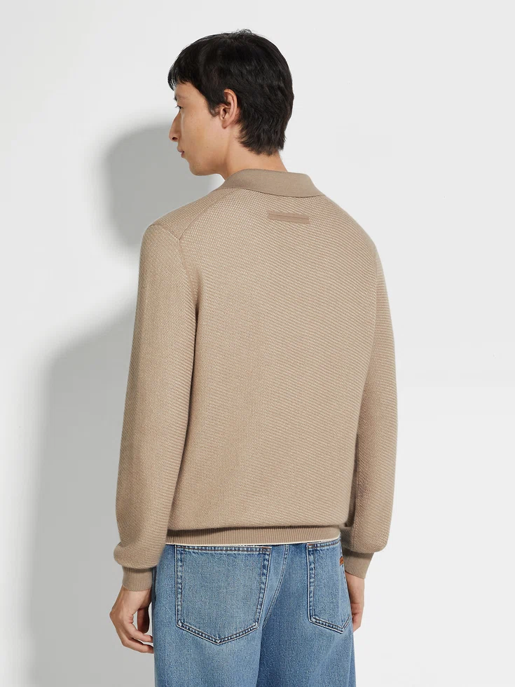Polo in seta e cashmere color talpa chiaro Polo in seta e cashmere color talpa chiaro