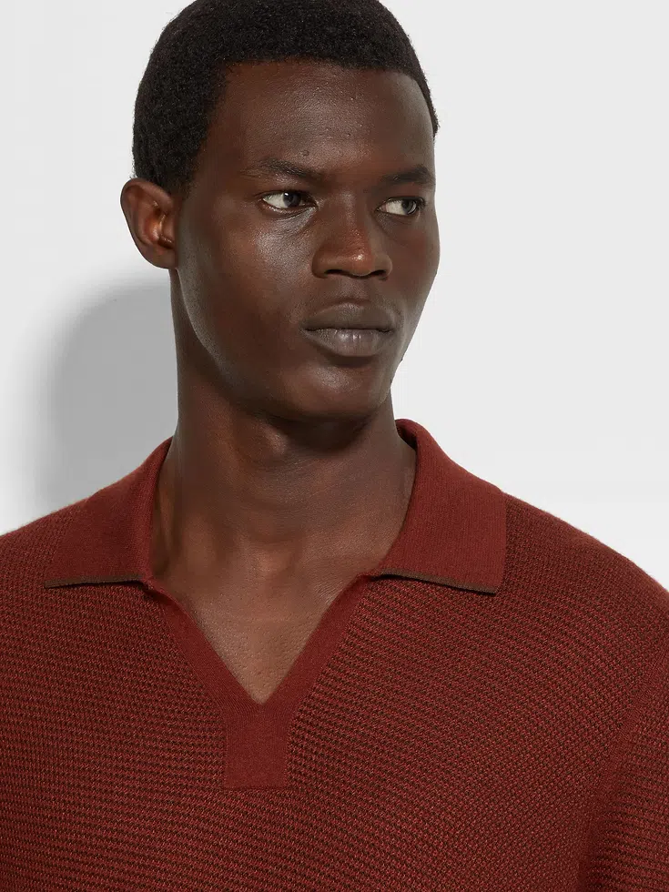 Polo in seta e cashmere rosso mattone