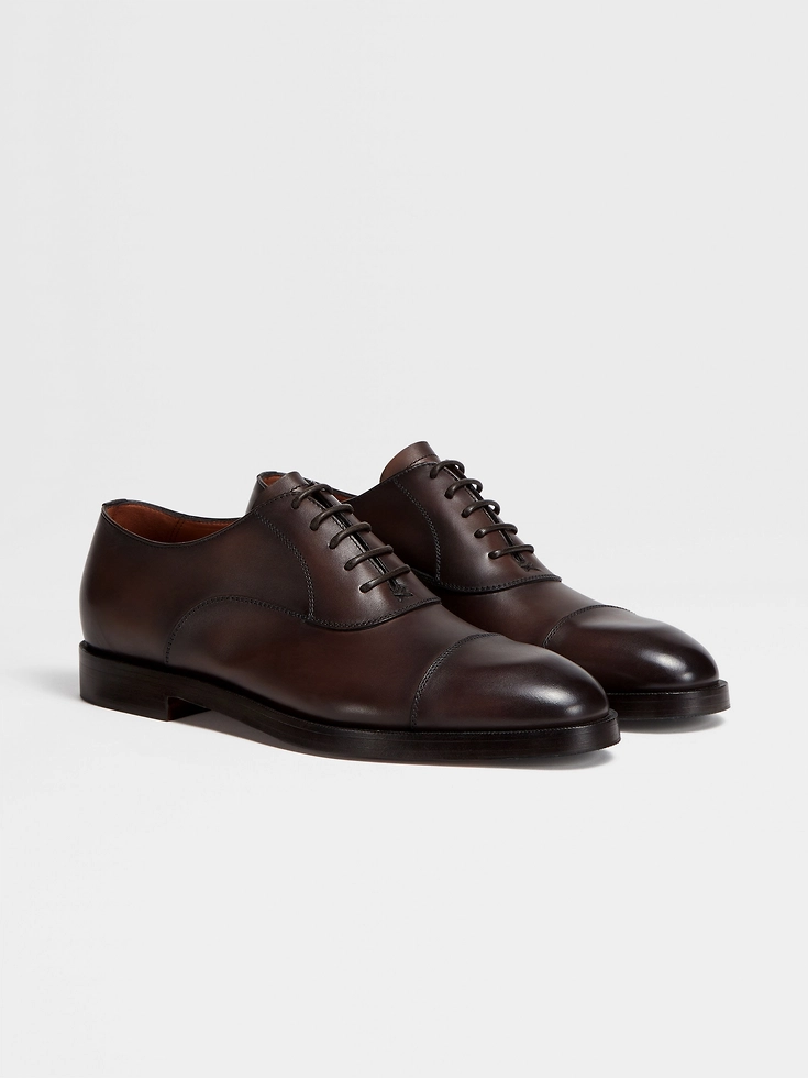 Scarpe Oxford Torino in pelle marrone Scarpe Oxford Torino in pelle marrone