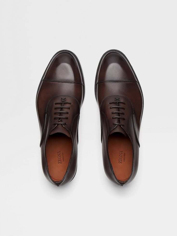 Scarpe Oxford Torino in pelle marrone Scarpe Oxford Torino in pelle marrone