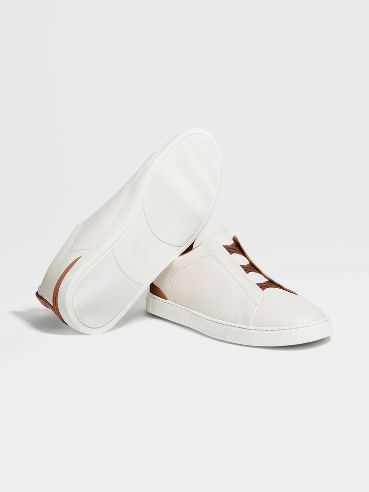 Sneakers Triple Stitch™ in pelle di cervo bianco sporco Sneakers Triple Stitch™ in pelle di cervo bianco sporco