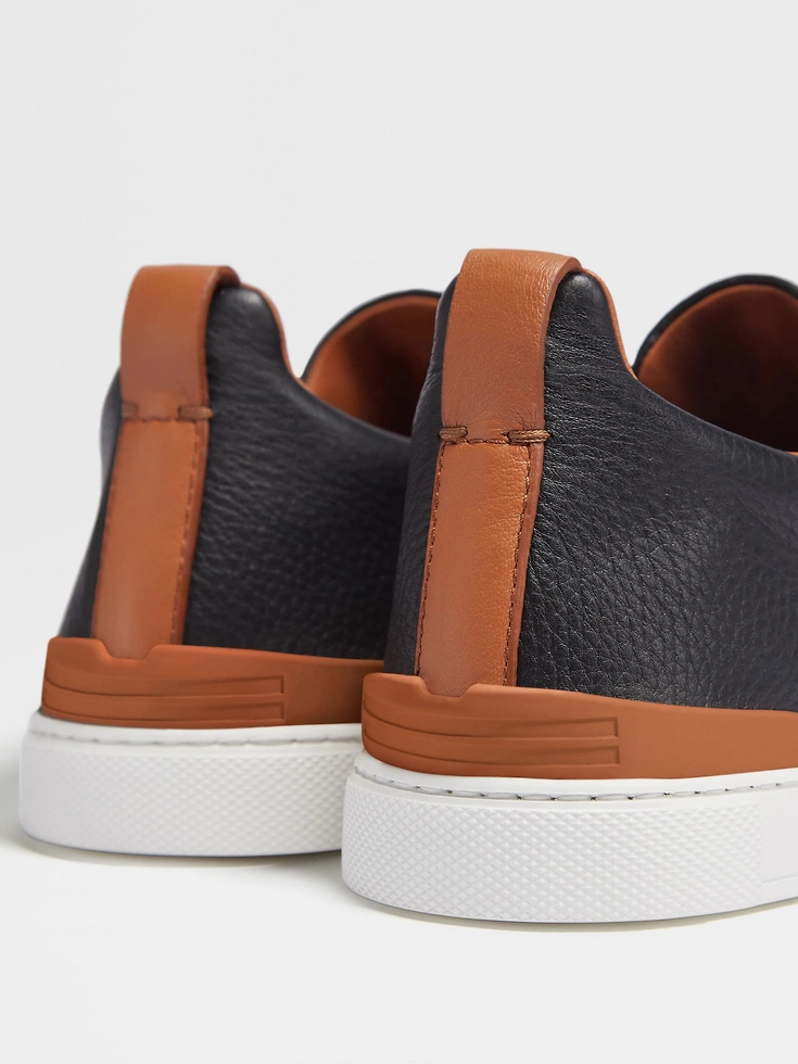 Sneakers Triple Stitch™ in pelle di cervo nera Sneakers Triple Stitch™ in pelle di cervo nera