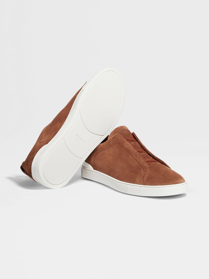 Sneakers Triple Stitch™ in pelle scamosciata color tabacco Sneakers Triple Stitch™ in pelle scamosciata color tabacco
