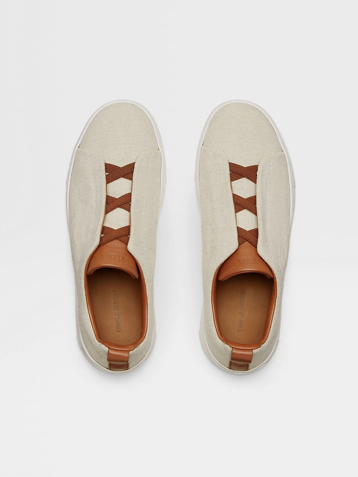 Sneakers Triple Stitch™ in tela bianco sporco Sneakers Triple Stitch™ in tela bianco sporco