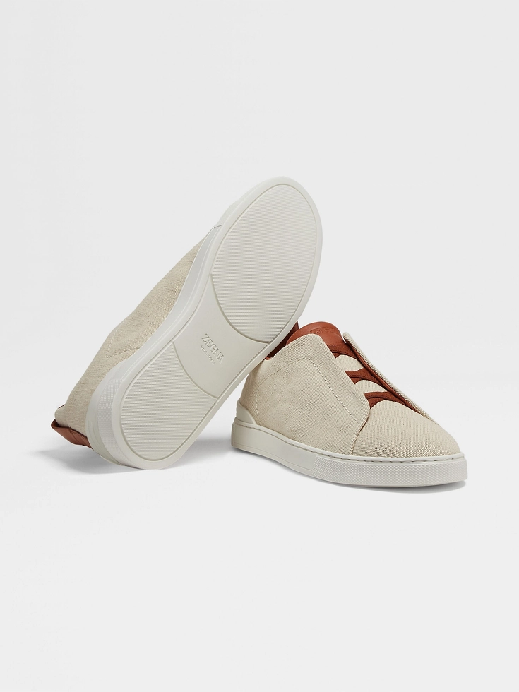 Sneakers Triple Stitch™ in tela bianco sporco Sneakers Triple Stitch™ in tela bianco sporco