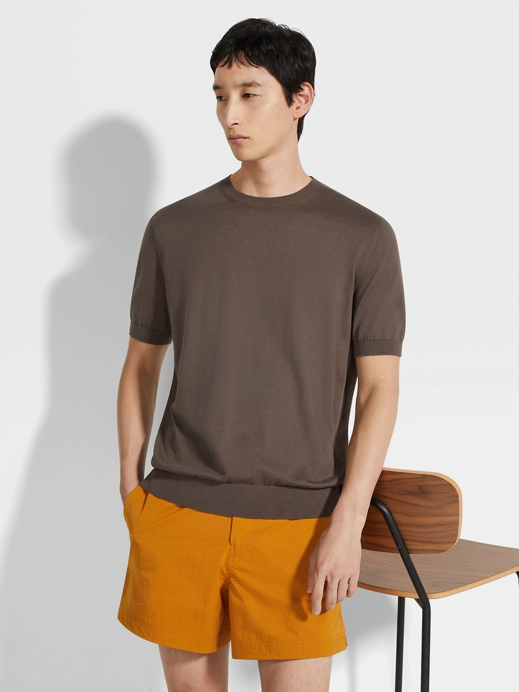 T-shirt in cotone premium color talpa scuro T-shirt in cotone premium color talpa scuro